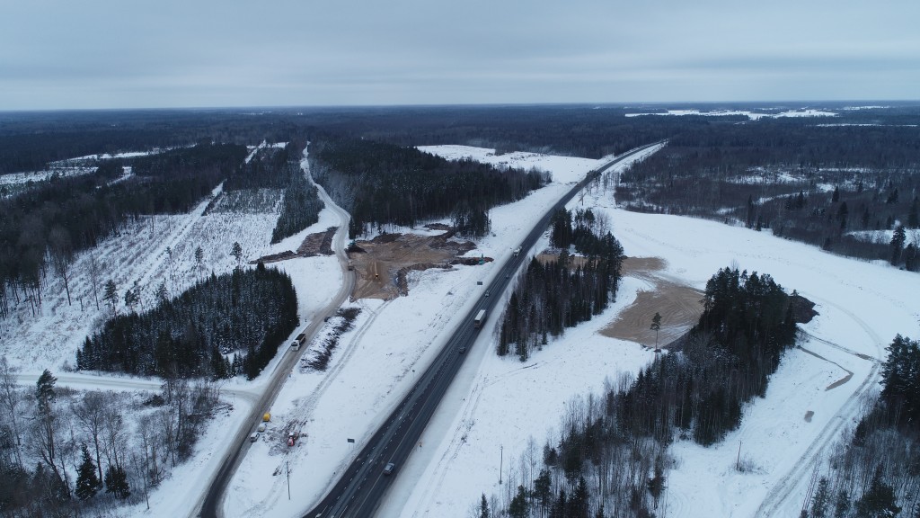 Tulevase Konuvere liiklussõlme kasvupinnase eemaldamine.JPG